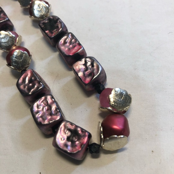 Vintage Costume Jewelry Necklace with Matching Clip on Earrings Pink/Purple - Picture 13 of 13